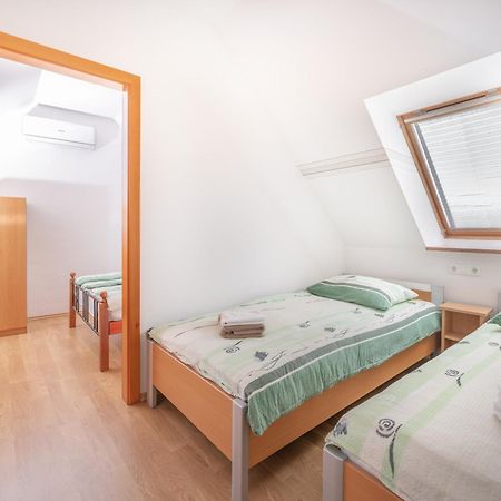Apartments Suster Stari Trg ob Kolpi Экстерьер фото