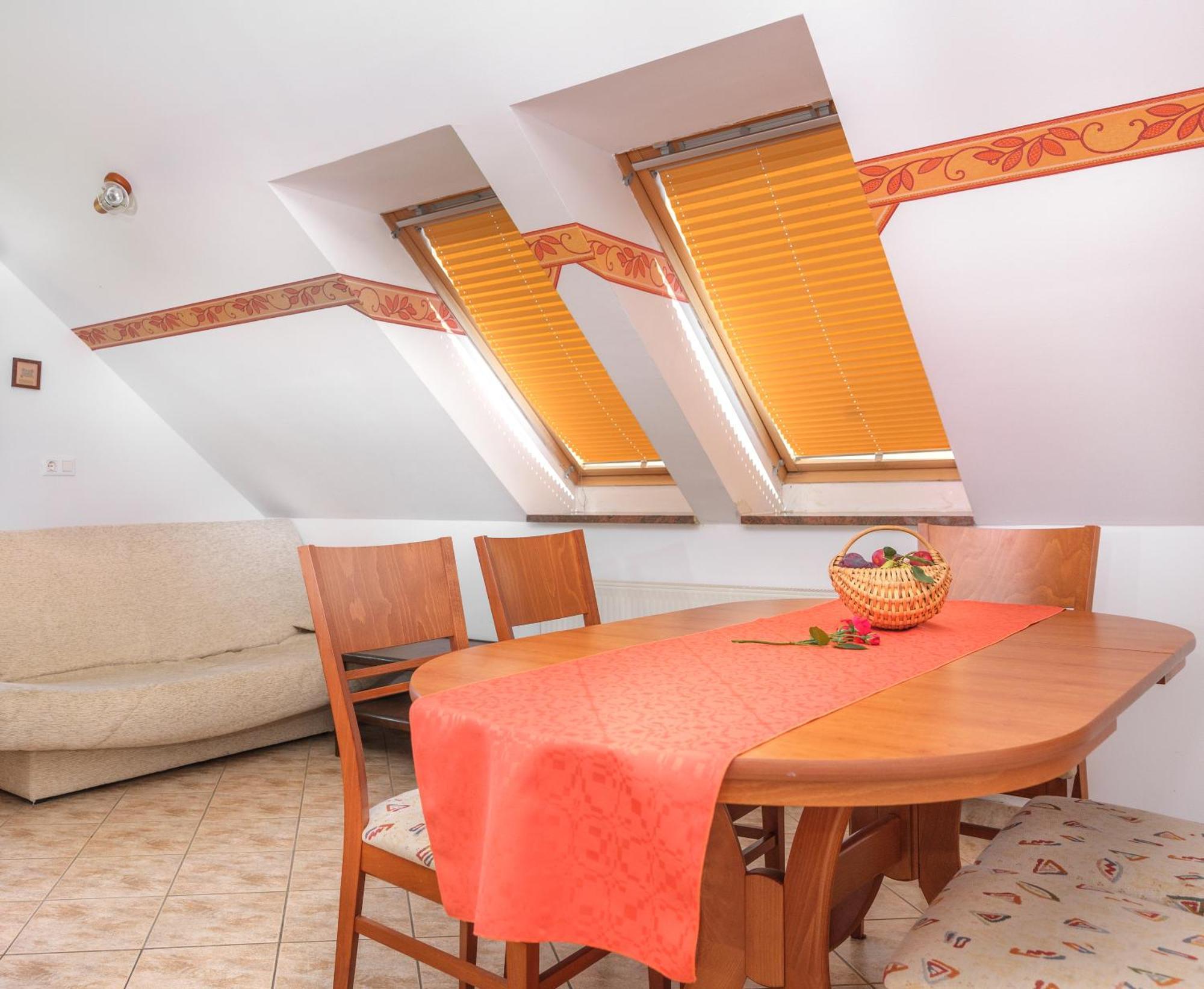 Apartments Suster Stari Trg ob Kolpi Экстерьер фото