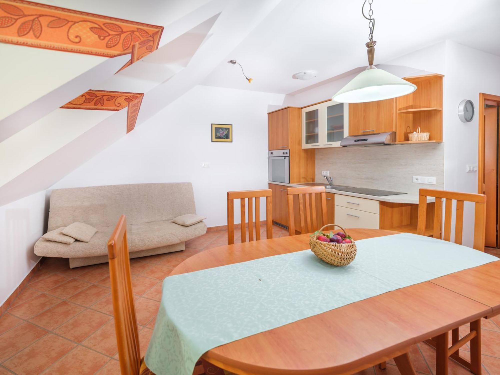 Apartments Suster Stari Trg ob Kolpi Экстерьер фото